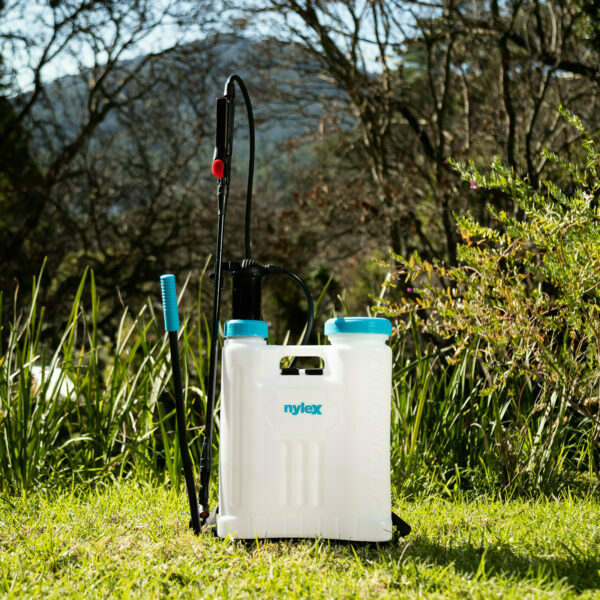 12L Backpack Sprayer - Image 4