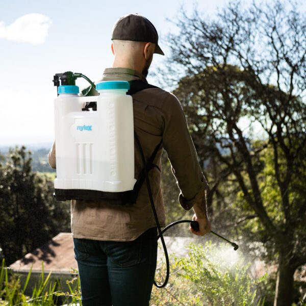 12L Backpack Sprayer - Image 2