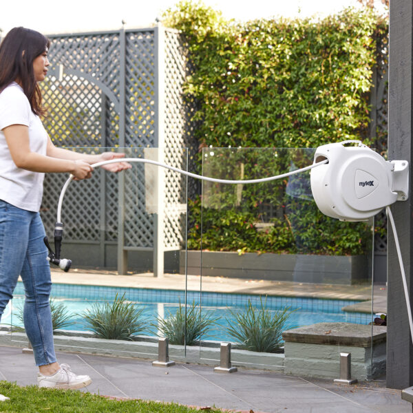 Retractable Hose Reel 25m - White - Image 5