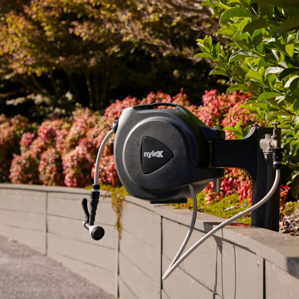 Retractable Hose Reel 25m – Recycled Plastic - Image 4